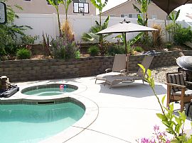 LARGE,SPACIOUS HOME WITH POOL/SPA  in Moreno Valley, CA (Photo 4 of 6)