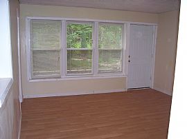 Great location, updated, pets welcome! in Valley Park, MO (Photo 6 of 6)