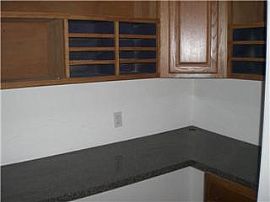 Beautiful huge 2 or 3 bedroom 2 1/2 bath in Fort Worth, TX (Photo 3 of 6)