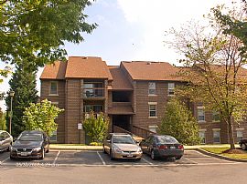 Spacious, Quiet, Roomy Condo in Gaithersburg, MD