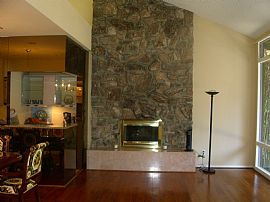  4br/2ba Prime location in  San Marino in San Marino, CA (Photo 4 of 6)