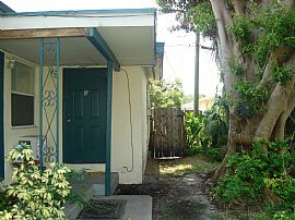 renovated one bedroom, available immedia in Dania Beach, FL (Photo 2 of 3)