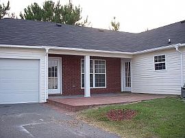 5 Bed/3 Bath House in Nice Subdivision in Statesboro, GA (Photo 2 of 3)