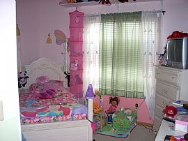 Gogeous Ranch Style great neighborhood in Salina, KS (Photo 1 of 5)