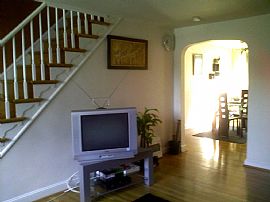 HOUSE FOR RENT in Philadelphia, PA (Photo 2 of 6)