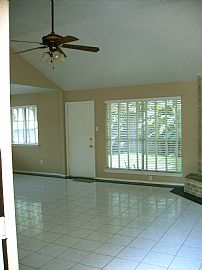 3/2/2 Thicket Trail Dr in Atascocita in Atascocita, TX (Photo 3 of 6)