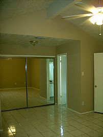 3/2/2 Thicket Trail Dr in Atascocita in Atascocita, TX (Photo 4 of 6)