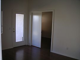 3bd/2ba + Den in Mesa, AZ (Photo 3 of 4)
