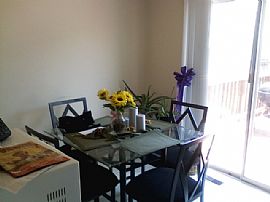 Gorgeous 3 level Townhouse in Fort Washington, MD (Photo 3 of 6)