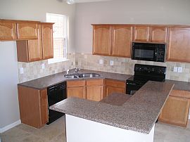 new town home in Westfield, IN (Photo 3 of 5)