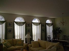 Luxury Townhouse - 3BD, 2 Garage, End Un in Fairfax, VA (Photo 3 of 6)