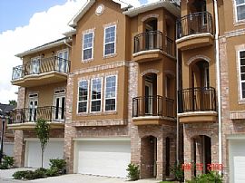 Luxurious Townhouse in Northwest Houston in Houston, TX (Photo 2 of 5)