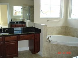 Luxurious Townhouse in Northwest Houston in Houston, TX (Photo 5 of 5)