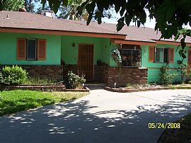SPACIOUS SINGLE FAMILY HOME in Rialto, CA
