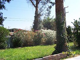 SPACIOUS SINGLE FAMILY HOME in Rialto, CA (Photo 2 of 6)