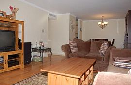 1,200/Month Updated Condo  in Des Plaines, IL (Photo 3 of 5)