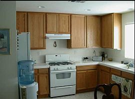 Victorville-House for Rent in Victorville, CA (Photo 4 of 5)