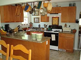 New up dated kitchen Great Neighborhood in Barrington, NJ (Photo 4 of 4)