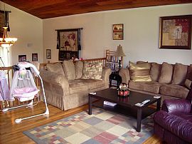 Huge 3/3ba, Family/Living Room, Office in White Plains, MD