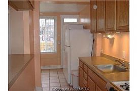 Spacious 4 Bedroom Home for Rent in Washington, DC (Photo 3 of 5)