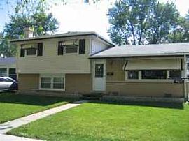 $2000/ 3br - Great home with 4 Season  in Des Plaines, IL