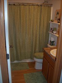 CLEAN, NICE 2 BD TOWNHOME! in Waukee, IA (Photo 3 of 6)