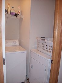 CLEAN, NICE 2 BD TOWNHOME! in Waukee, IA (Photo 4 of 6)