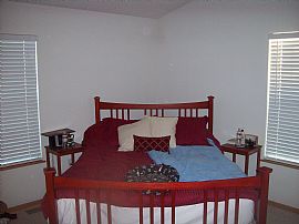 CLEAN, NICE 2 BD TOWNHOME! in Waukee, IA (Photo 5 of 6)