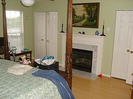 Modern 3br/2.5ba townhome quiet area in Glen Burnie, MD (Photo 3 of 6)