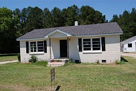 3br. 1ba. house 30x30 garage + 15x30 app in Smithfield, NC