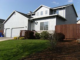 Oregon City Dream Home in Oregon City, OR