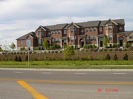 Luxurious Townhouse in Winfield in Winfield, IL (Photo 2 of 6)
