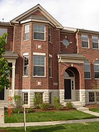 Luxurious Townhouse in Winfield in Winfield, IL (Photo 4 of 6)