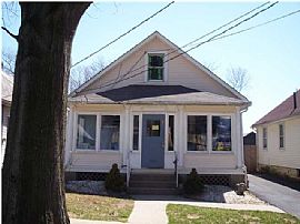 2 bedroom home for rent in Freehold, NJ