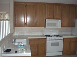 Eloquent 3 Bedroom Home with Vaulted Ceilings and Garage in Menifee, CA (Photo 2 of 4)