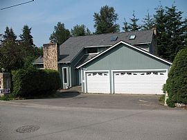 Large House in Country Setting for Rent in Black Diamond, WA
