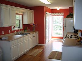 4 bed, 2 bath home in swim/tennis com. in Cumming, GA (Photo 2 of 6)