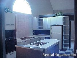 Beautiful Lake Forest in Louisville, KY (Photo 6 of 6)