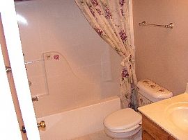 Condo on Shephersville Rd.  in Louisville, KY (Photo 3 of 6)