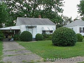 Affordable 2 Bedroom Apartment on South End in Louisville, KY (Photo 2 of 2)