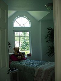 Country home on acreage in Tacoma, WA (Photo 5 of 6)