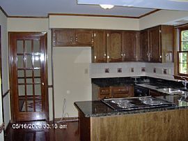 5 bedroom home with hardwoods in Marietta, GA (Photo 2 of 6)