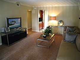 10 minutes walk to beach and Main Street in Huntington Beach, CA