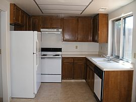 Towhouse available in North Villas in Modesto, CA (Photo 2 of 6)