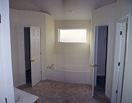 2 Bdrm, 2 Bath, townhouse for rent in Cordova, TN (Photo 2 of 6)