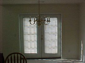 3 bed, 2.5 bath home in swim/tennis com. in Atlanta, GA (Photo 3 of 6)