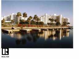 Gulf Front Rental-Resort Style Living in Hudson, FL