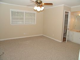 Austell 3/2 Single Family Home in Austell, GA (Photo 4 of 6)