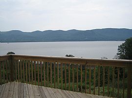 Stunning New Waterfront Townhome in New Windsor, NY