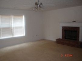 Beautiful 4 bdrm 2.5 Bath in Great Area in Covington, GA (Photo 3 of 4)